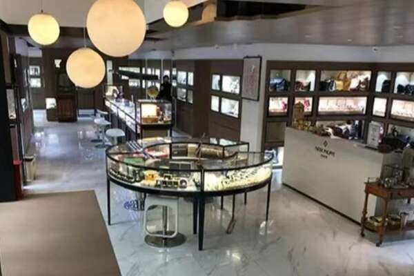 友谊县寄卖奢侈品店